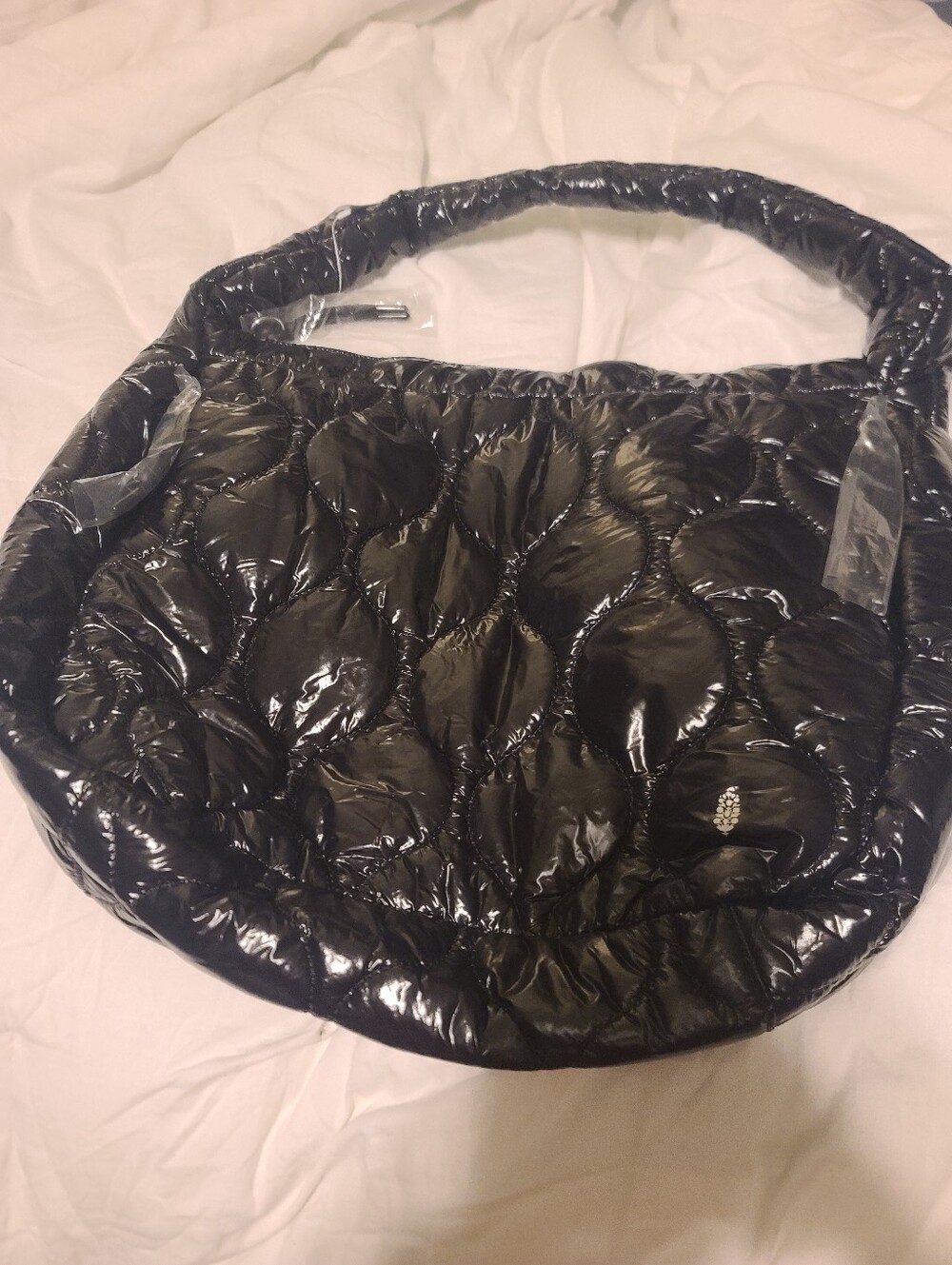Quilted Carryall Bag in SHINY BLACK